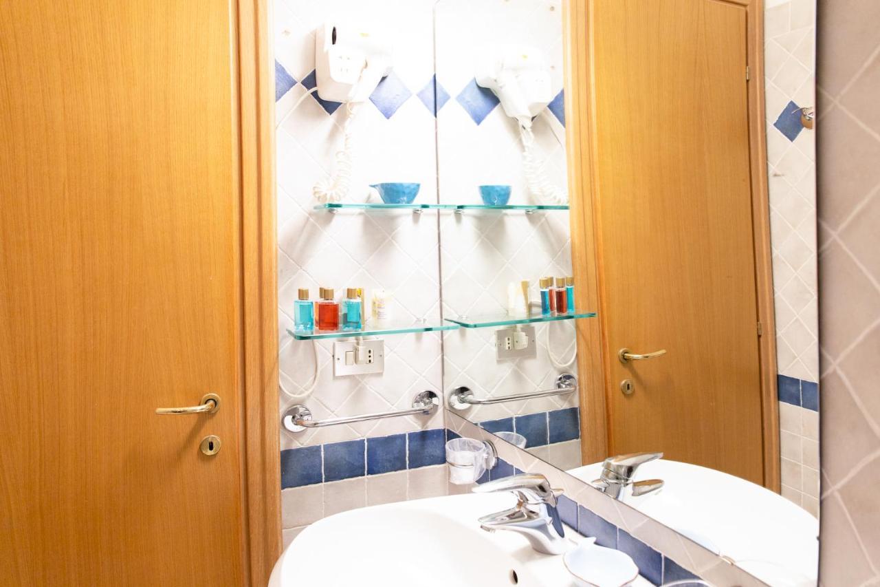 Via Mazzini - Francamaria Rooms Вернаца Екстериор снимка