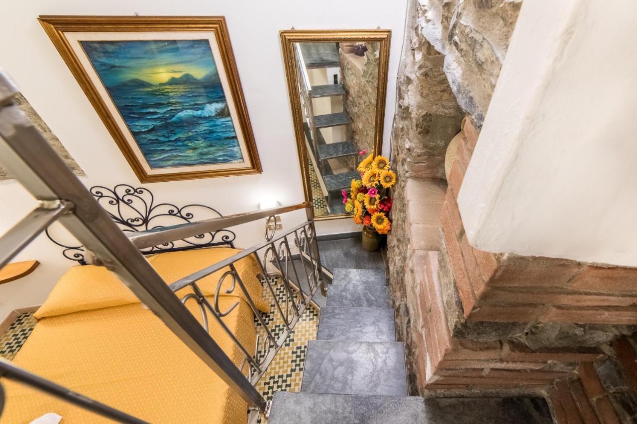 Via Mazzini - Francamaria Rooms Вернаца Екстериор снимка