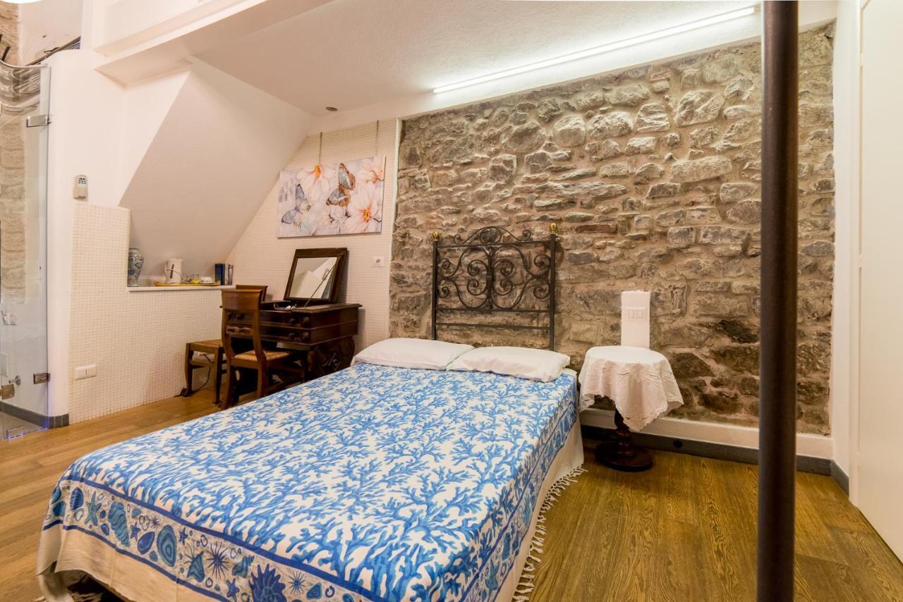 Via Mazzini - Francamaria Rooms Вернаца Екстериор снимка
